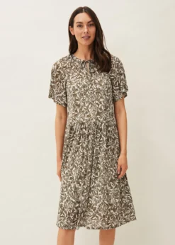 Jemmy Leaf Print Swing Dress