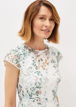 Franky Floral Lace Fitted Dress -TrendLust Verkäufe 220719931 04 franky floral lace fitted dress