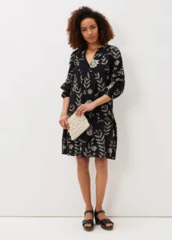 Gina Embroidered Dress -TrendLust Verkäufe 221100920 03 gina embroidered dress