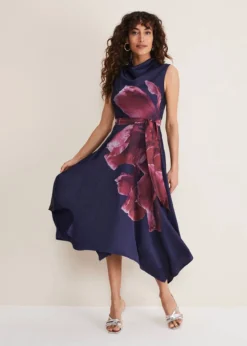 Titelseite 32 Titelseite -TrendLust Verkäufe 221177493 02 alayna floral midi dress