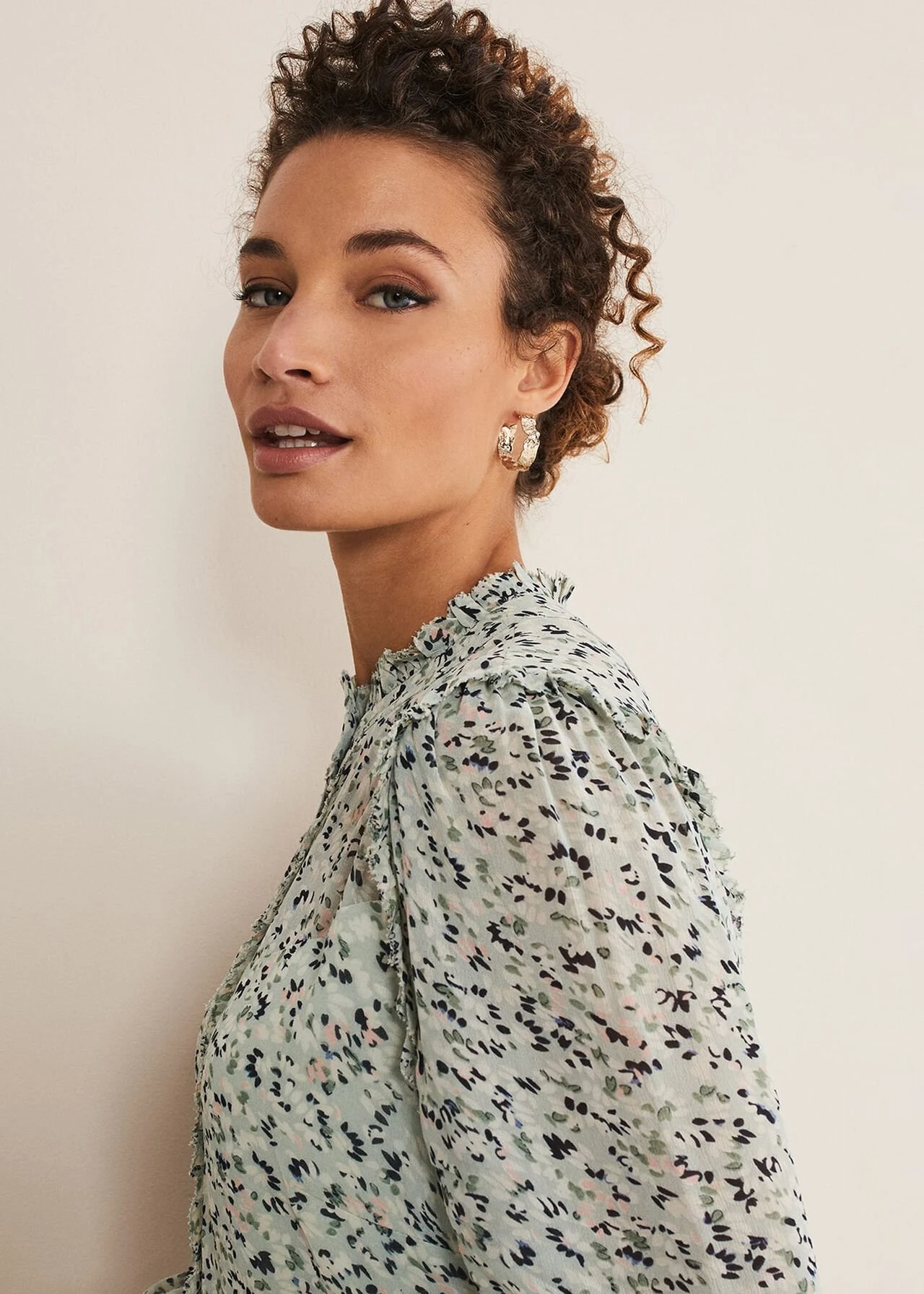 Harlow Floral Tiered Mini Dress 4 Harlow Floral Tiered Mini Dress – Bild 4