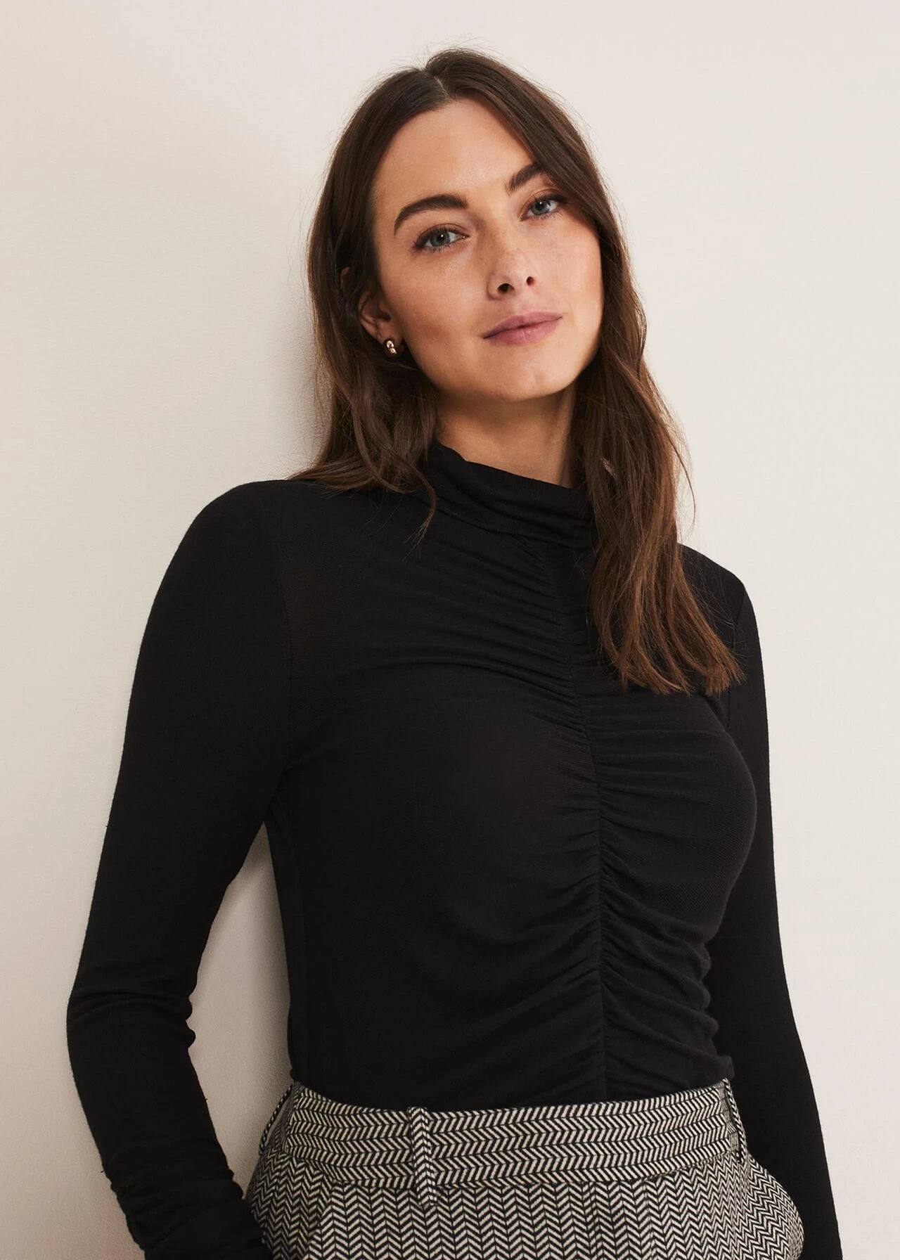 Titelseite 43 Titelseite -TrendLust Verkäufe 303347153 01 anabelle ruched top