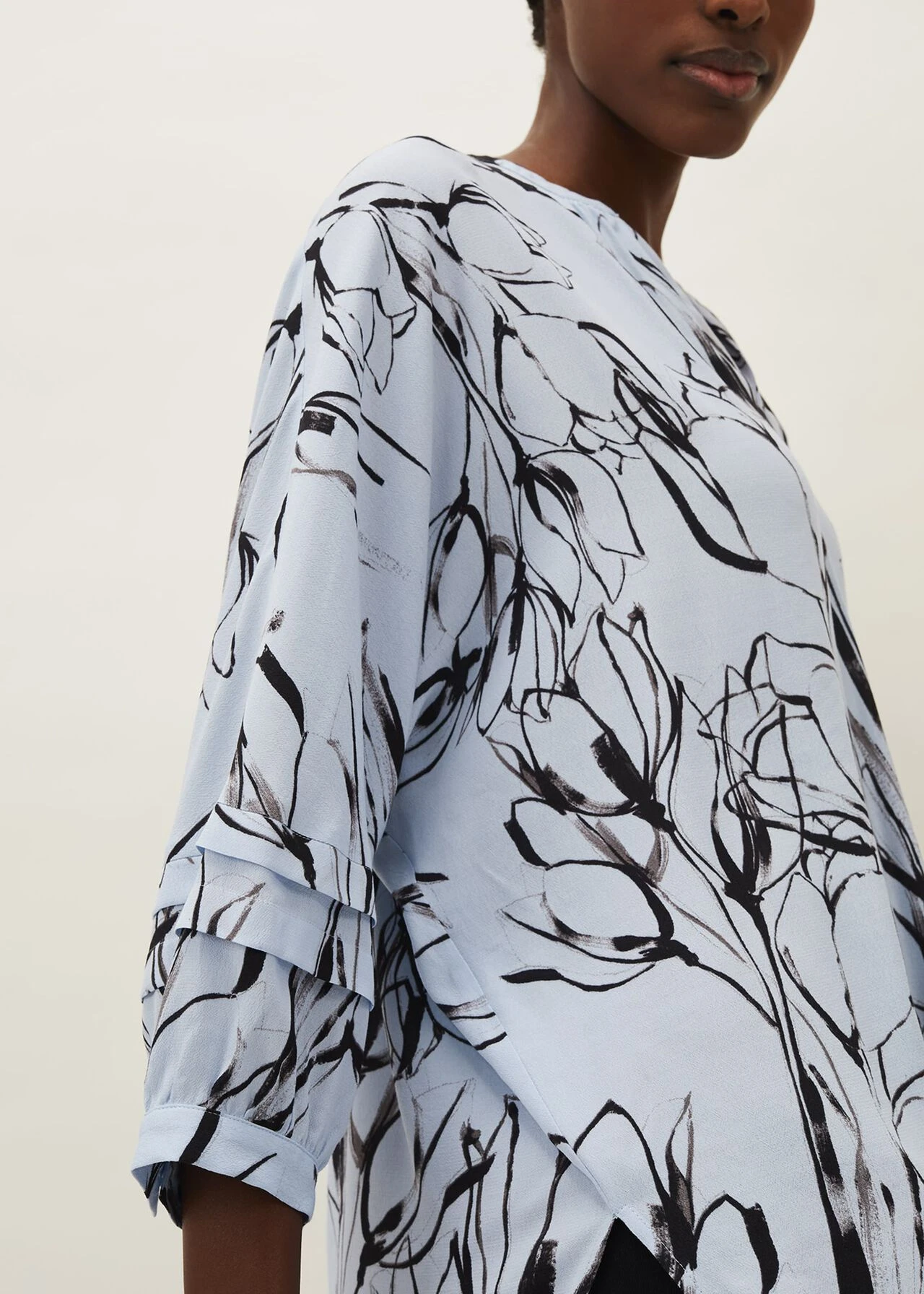 Kalila Tulip Print Blouse 5 Kalila Tulip Print Blouse – Bild 5