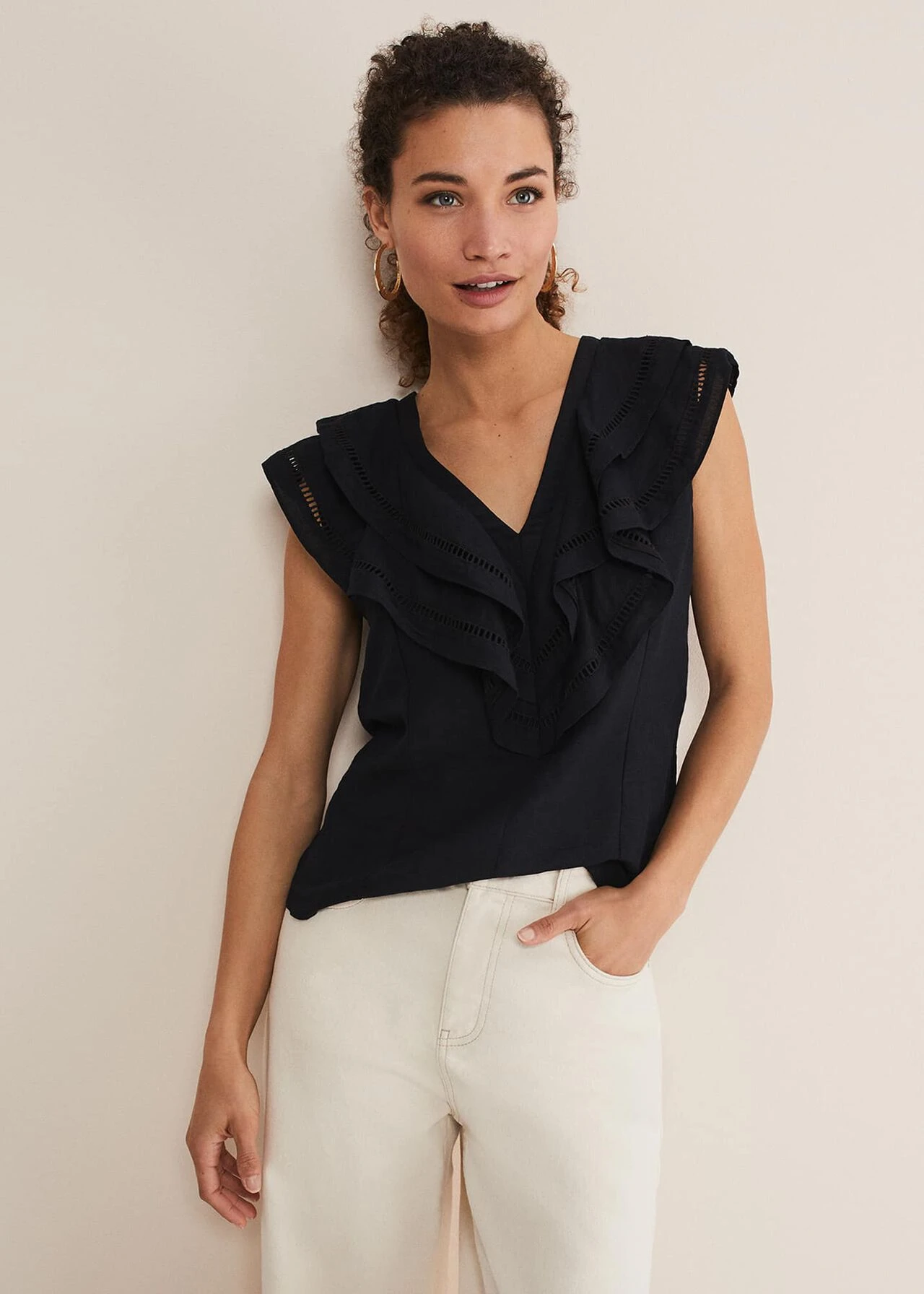 Rosey Linen Ruffle Blouse 3 Rosey Linen Ruffle Blouse – Bild 3